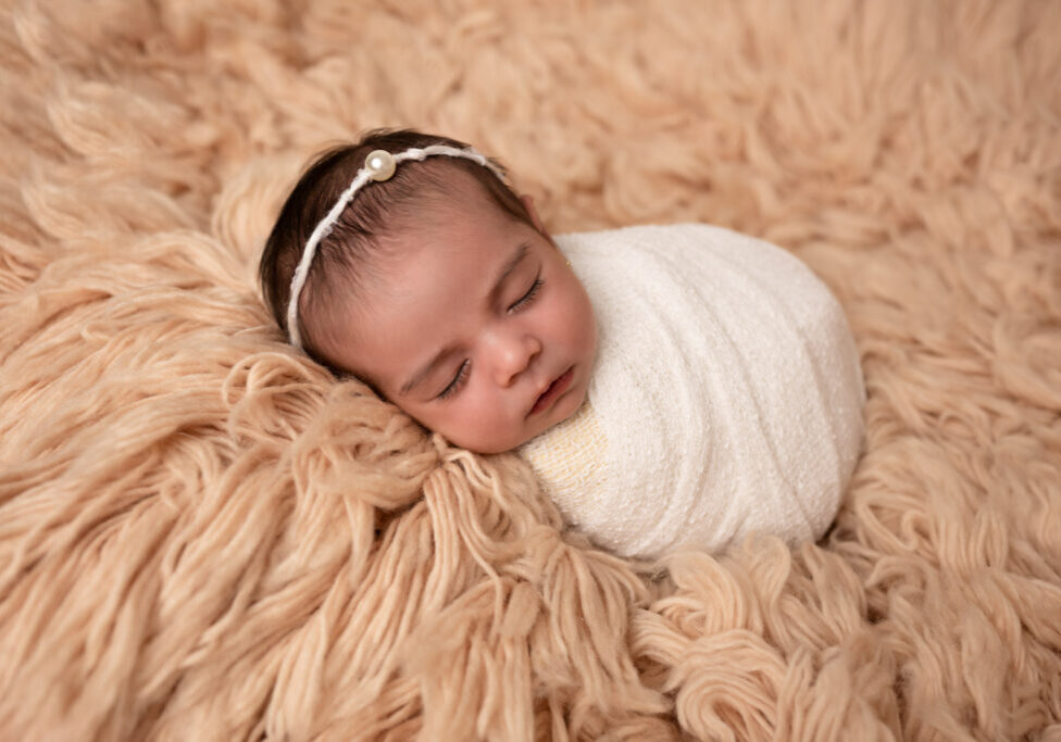 2025_08_14_MirellaAbage_Newborn_Fernanda_AndreaLeal_0134_S-Editar
